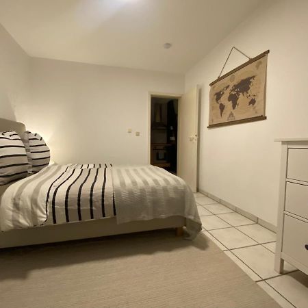 Denkmalschutz - Zentral - Haustiere - Messe Appartement Neuss Buitenkant foto